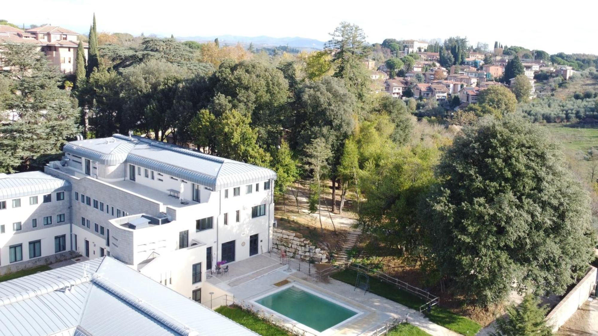 Aparthotel Hills